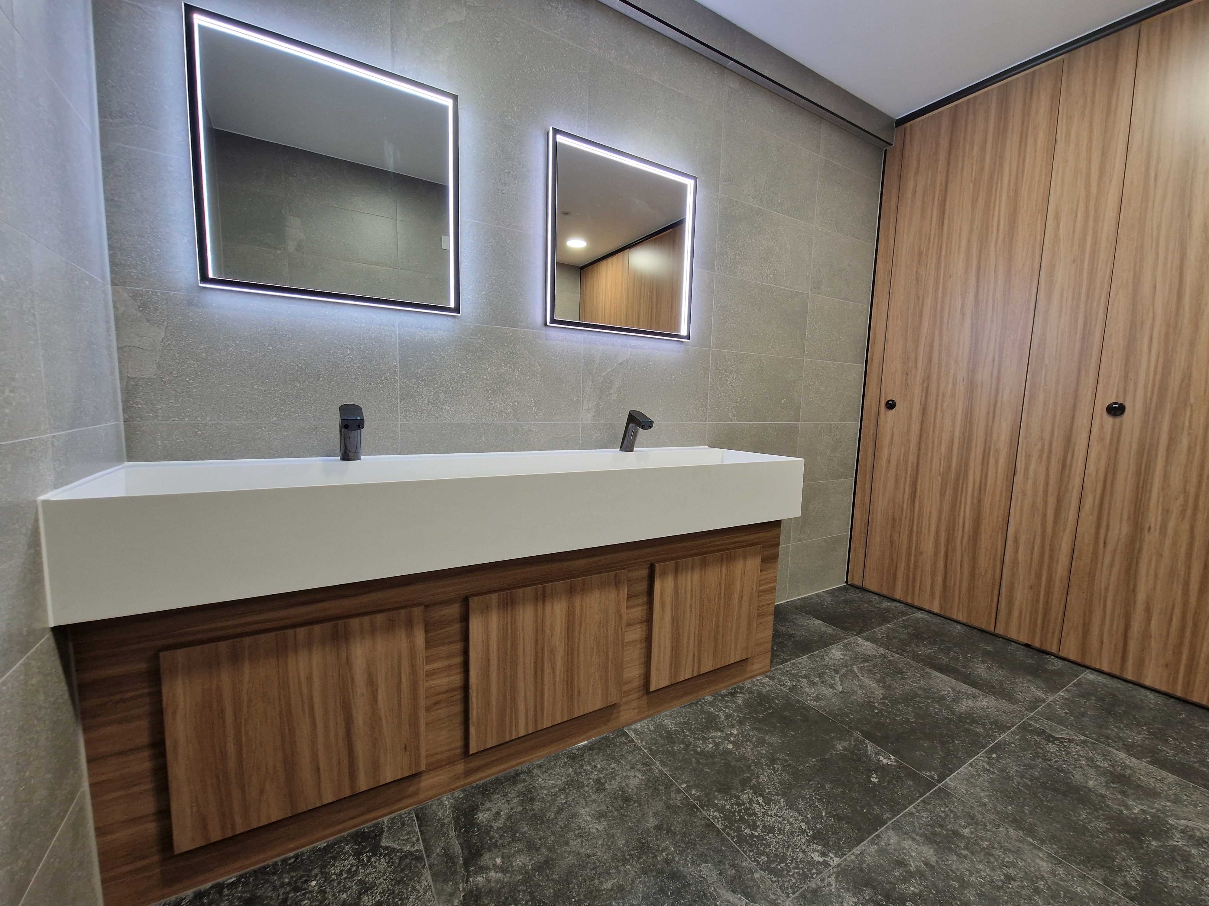 Executive toilet facilities at Commercial Washrooms: Case Study