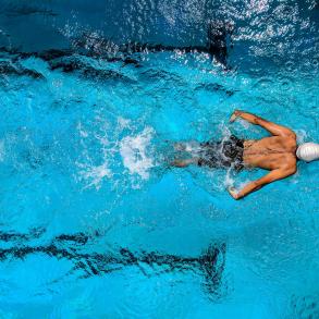 A Guide to Swimming Pool Changing Rooms