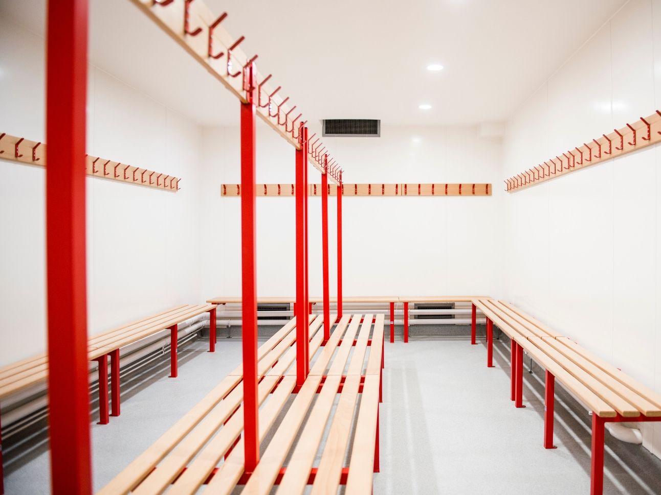 Portsmouth Grammar School Changing Room Refurbishment | Commercial Washrooms